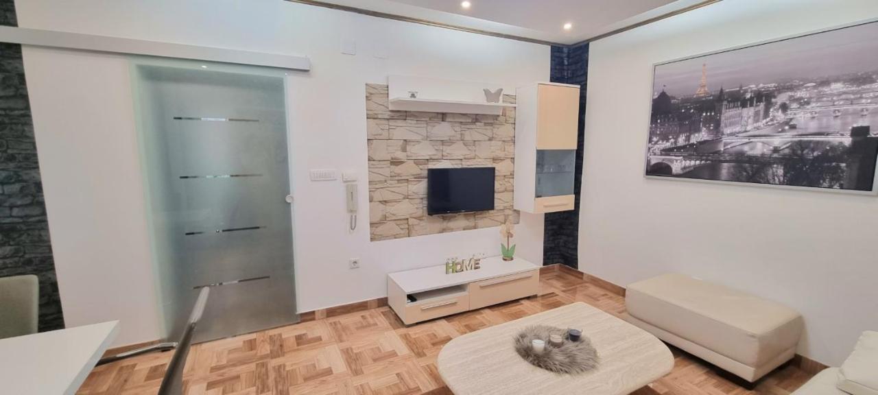 Apartman Croatea Zagabria Esterno foto