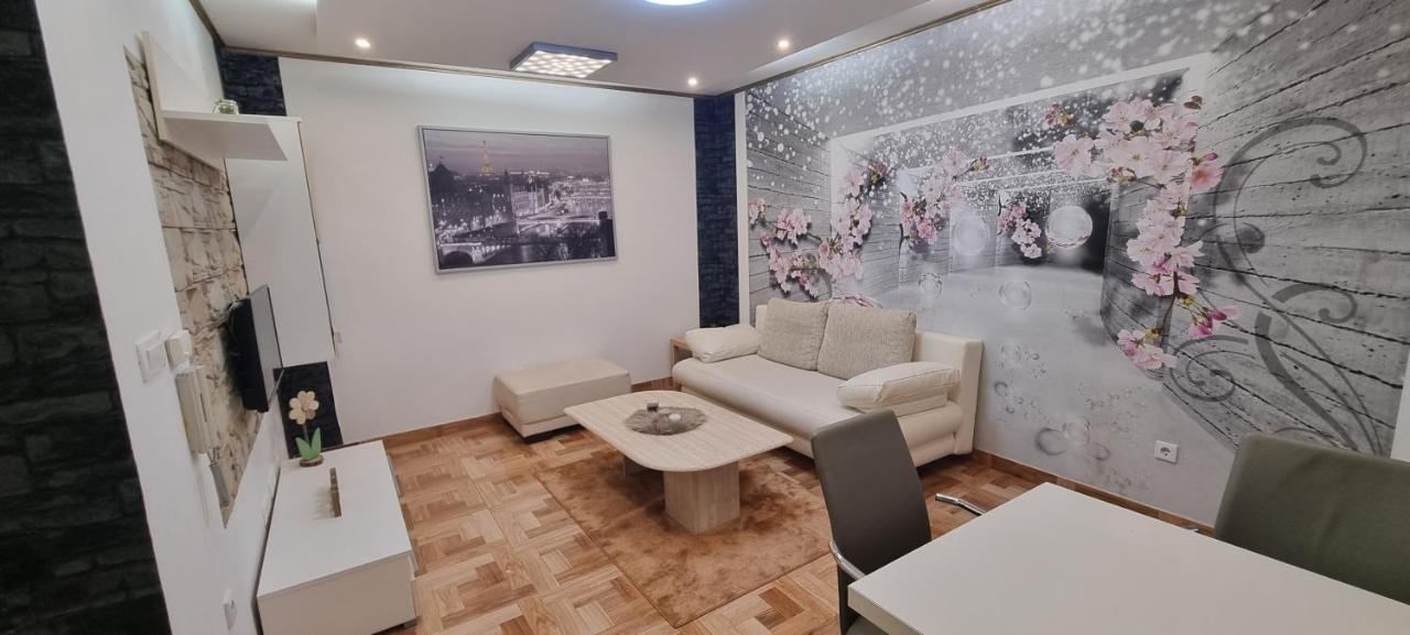 Apartman Croatea Zagabria Esterno foto